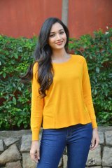 Srinidhi Shetty New Photos